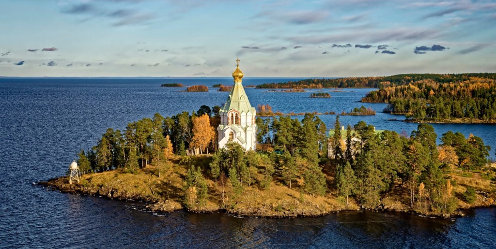 Церковь на скалистом мысе Валаама